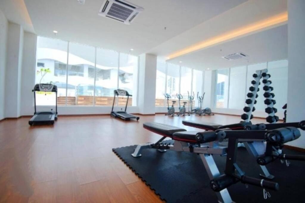 The Wave - Kota Laksamana -- Pool View -- 6 Pax Apartment Malacca Exterior photo
