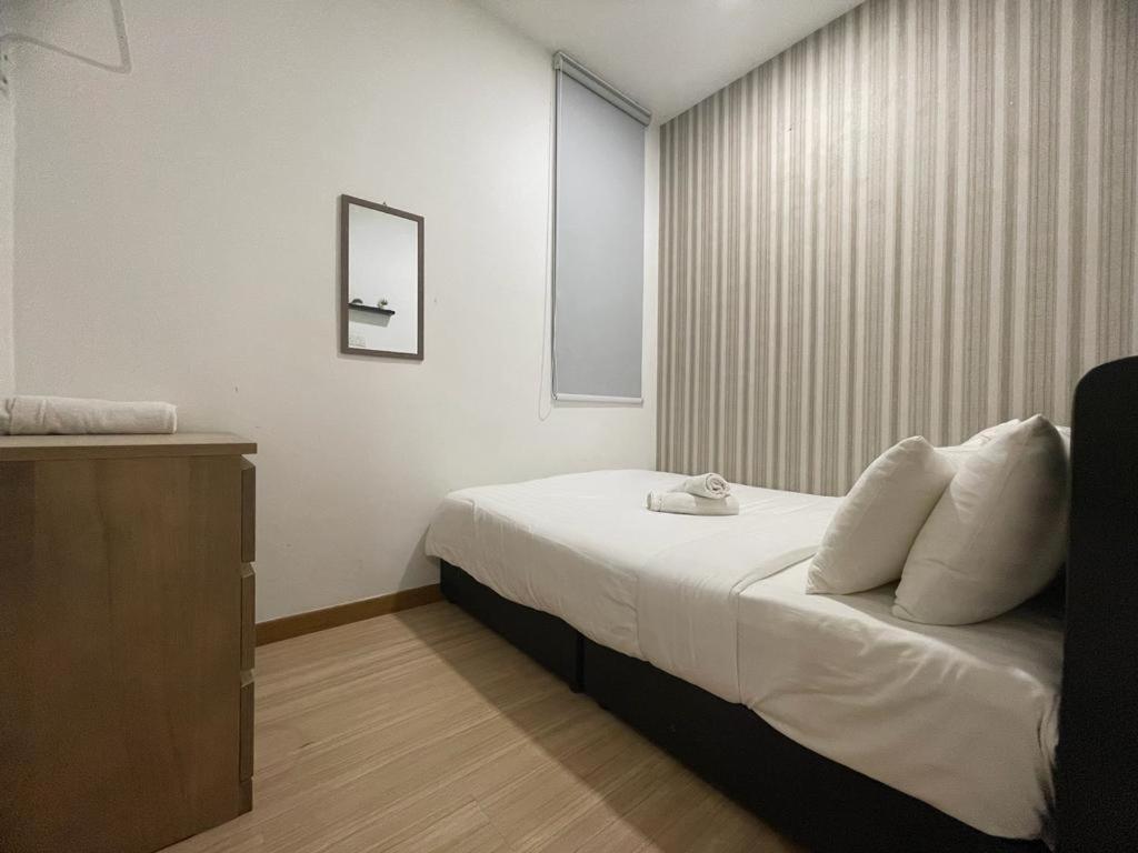 The Wave - Kota Laksamana -- Pool View -- 6 Pax Apartment Malacca Exterior photo